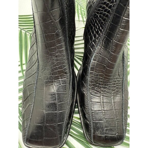 Andre Assous Women's Brown Leather Vilica Croc Print Chelsea Boots Size 7 NWOB - Picture 3 of 12